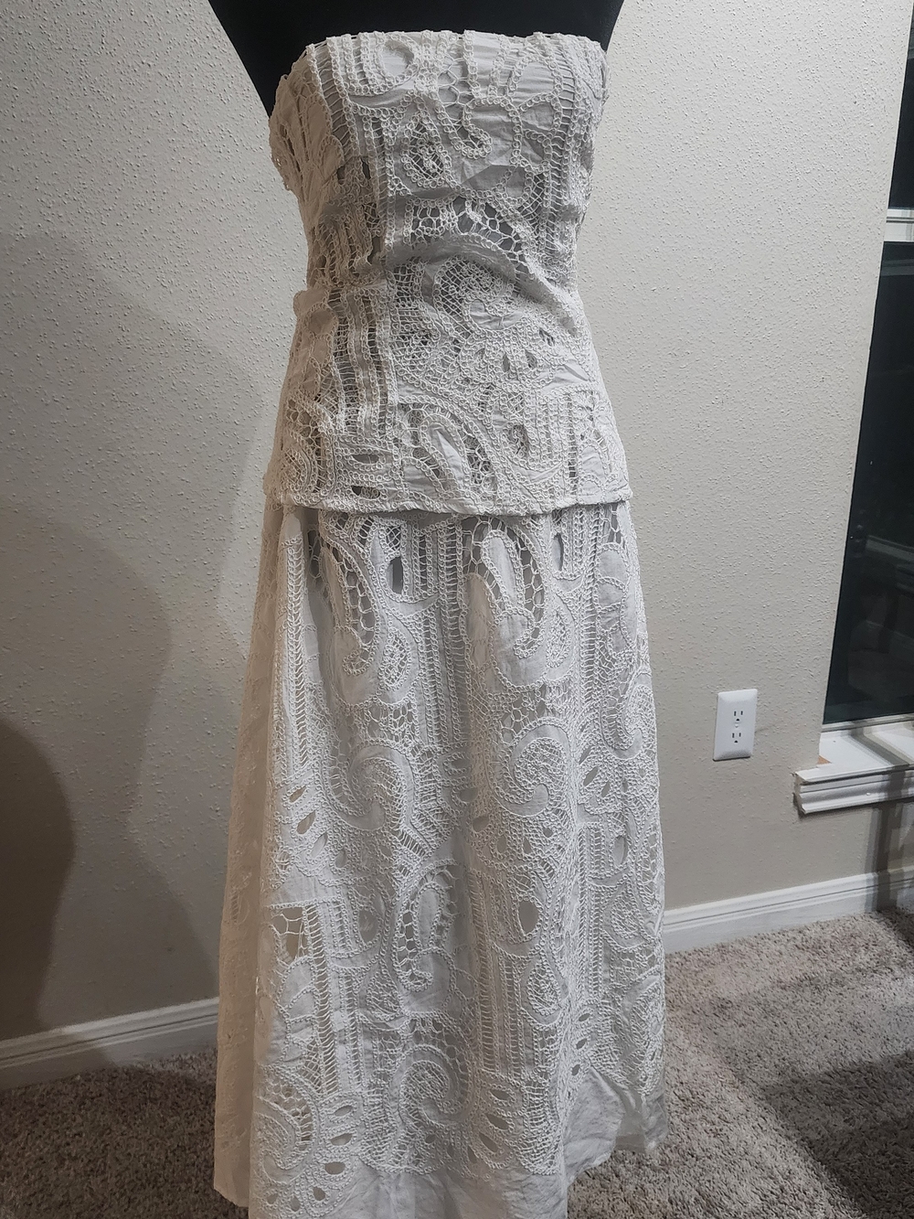Strapless White Dress dRA - Picture 4 of 16